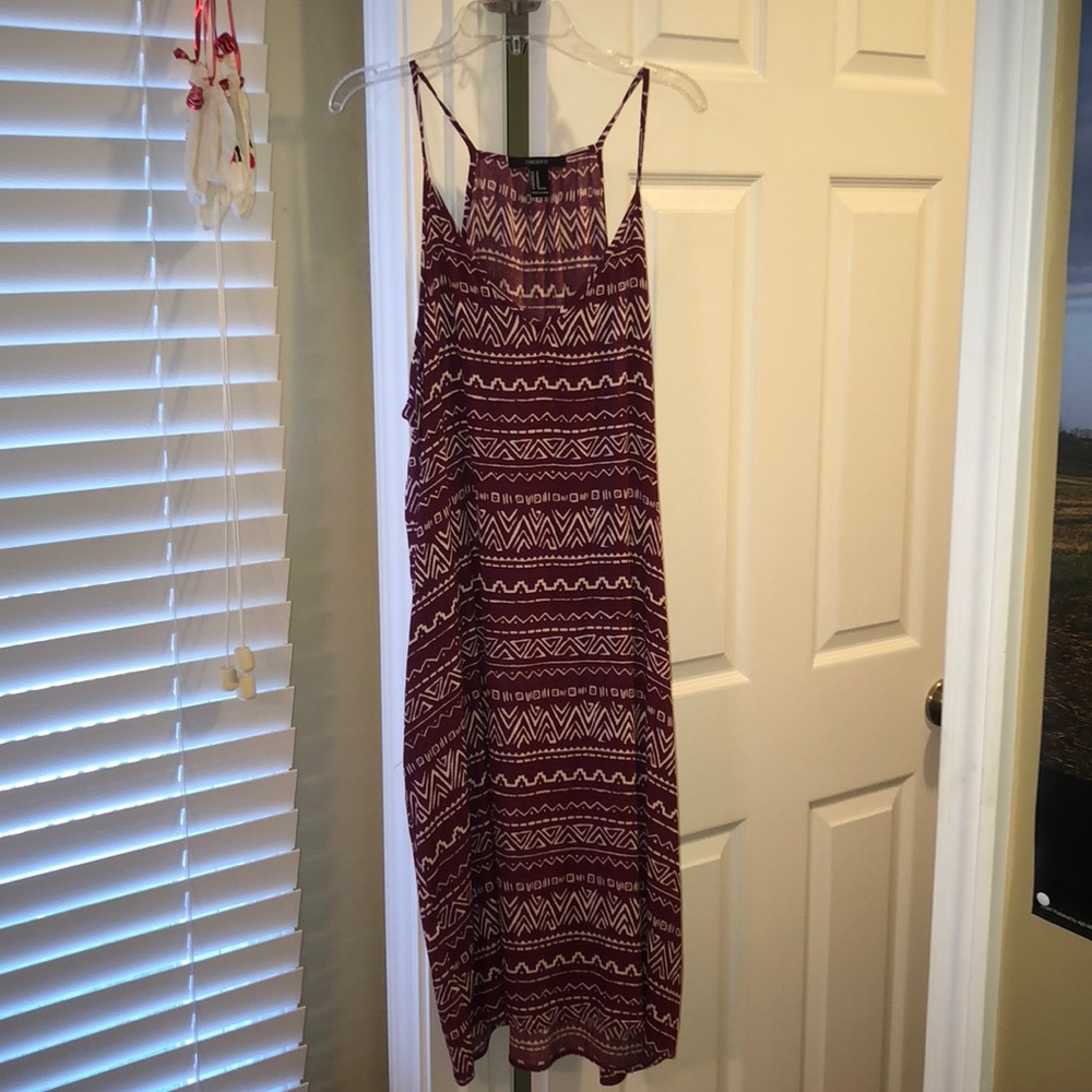 Maroon and white FOREVER 21 dress